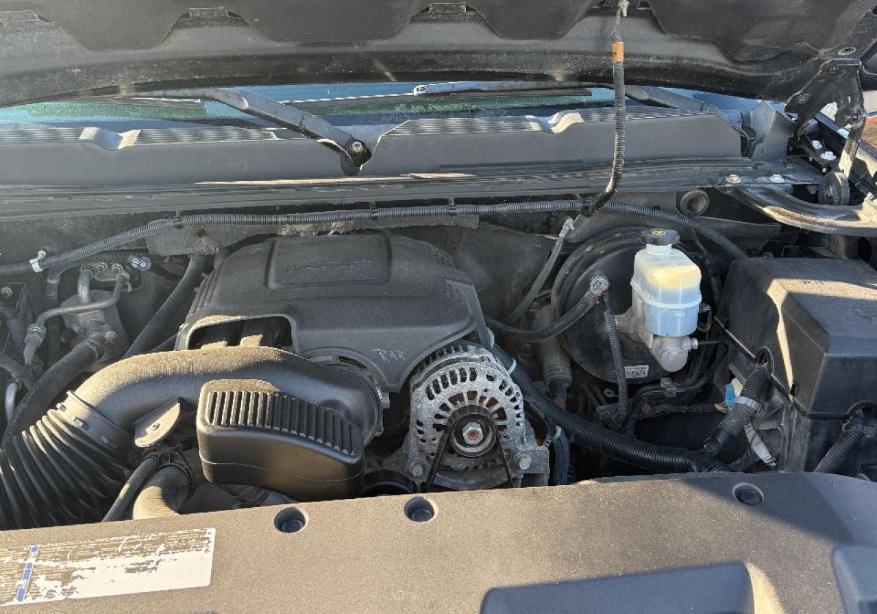2011 Chevrolet Silverado - Image 7