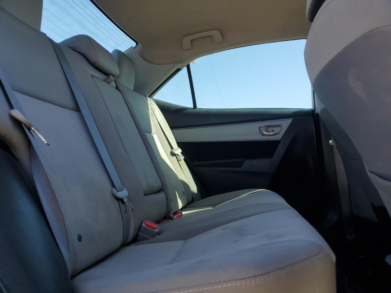 2015 Toyota Corolla - Image 10