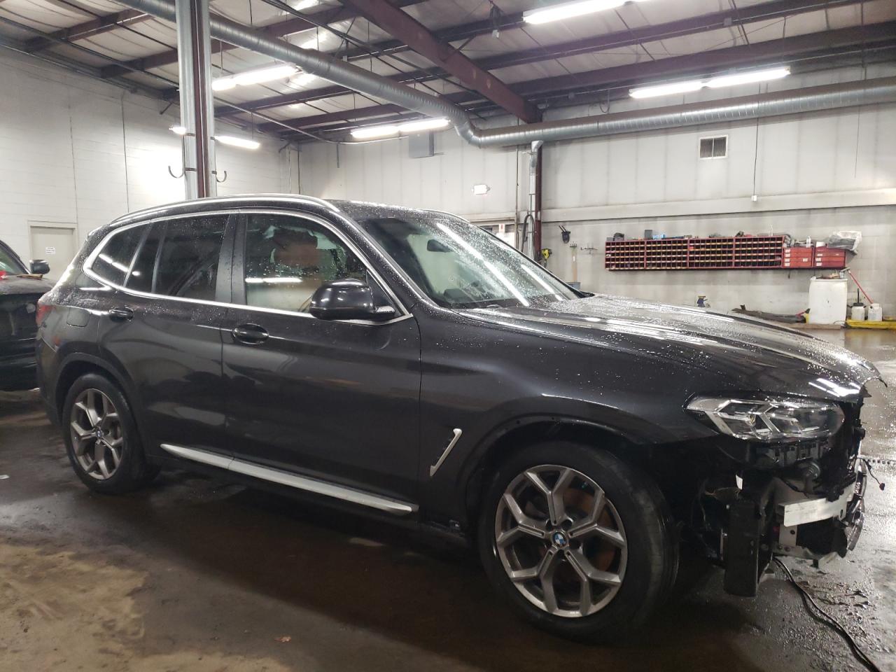 2023 BMW X3 - Image 4