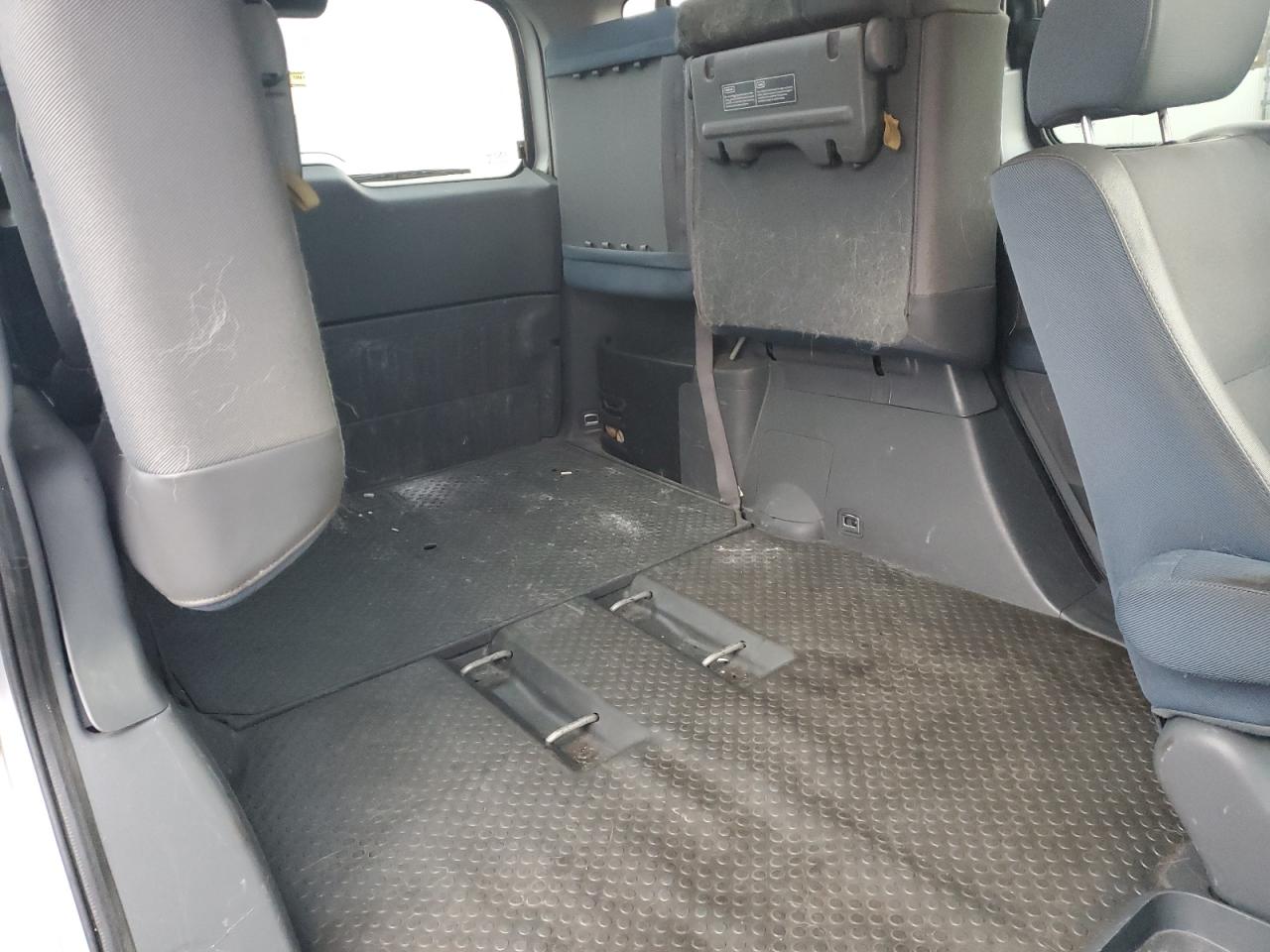 2003 Honda Element - Image 11