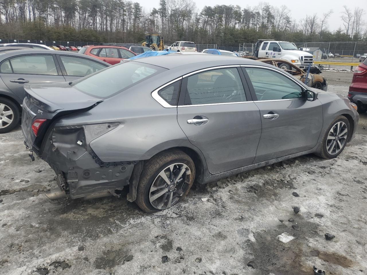 2016 Nissan Altima - Image 3