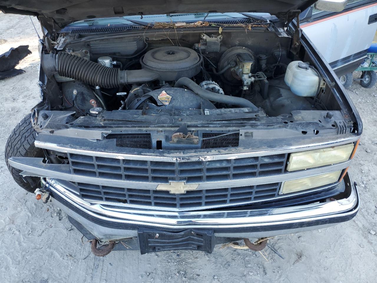 1992 Chevrolet Gmt-400 K1500 VIN: 1GCEK14H4NZ121963 Lot: 88134435