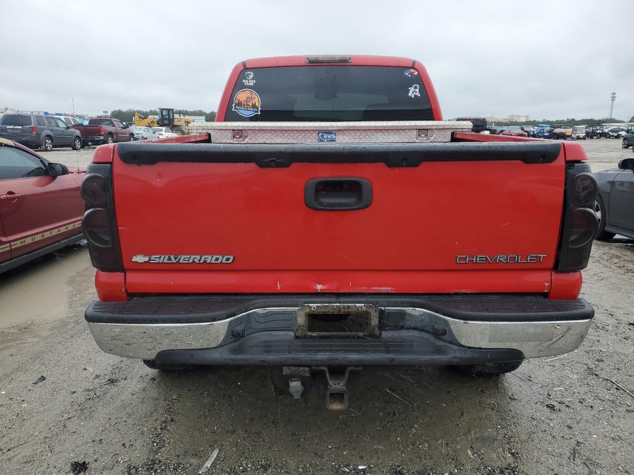 2005 Chevrolet Silverado - Image 6