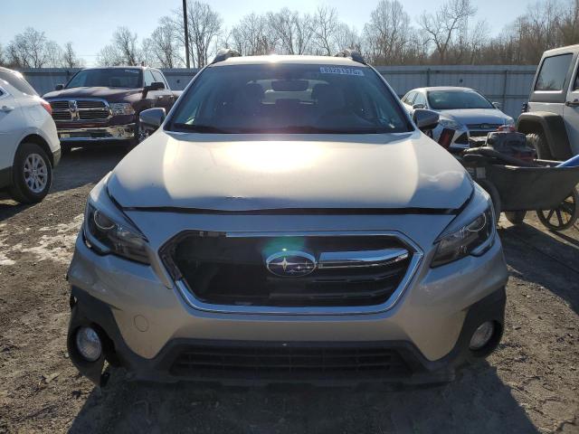  SUBARU OUTBACK 2018 Beige