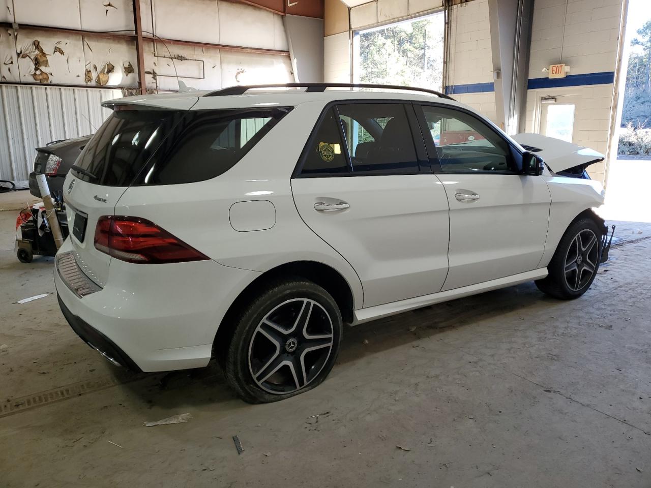 2018 Mercedes-Benz GLE - Image 3