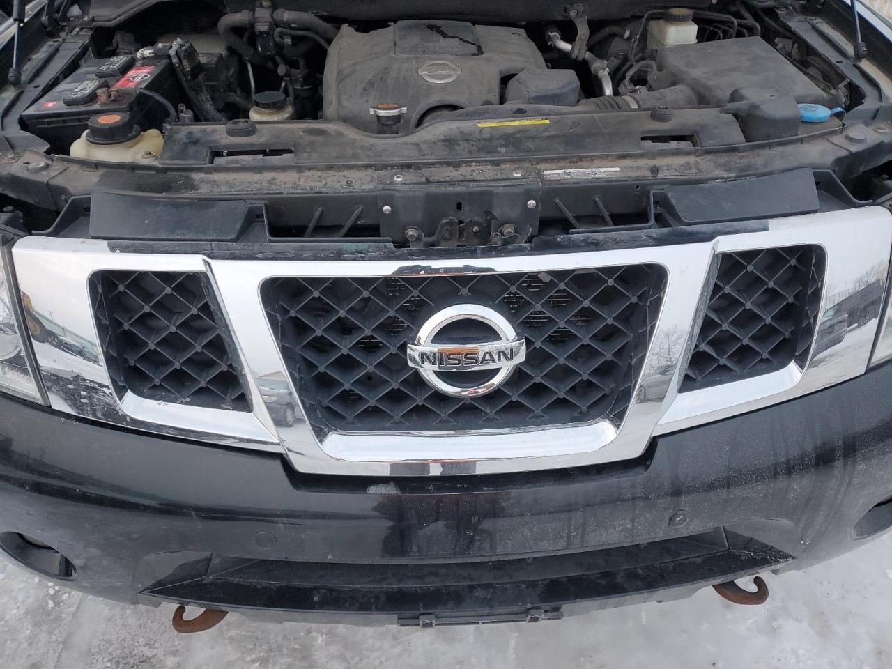 2010 Nissan Armada - Image 12