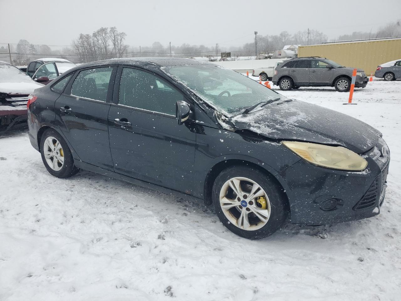 VIN 1FADP3F28DL105435 2013 FORD FOCUS no.4