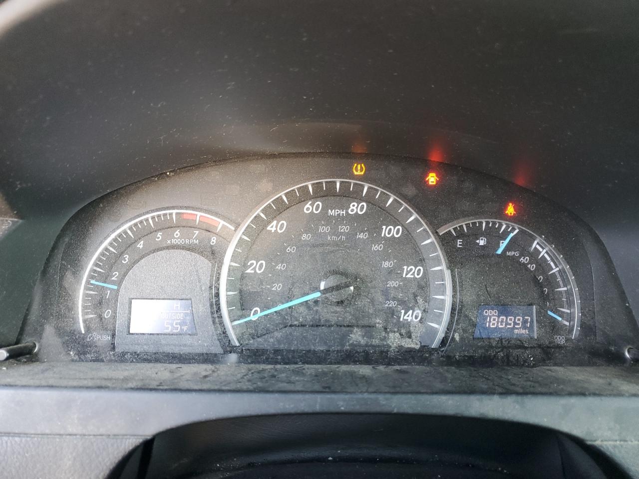 2013 Toyota Camry - Image 9