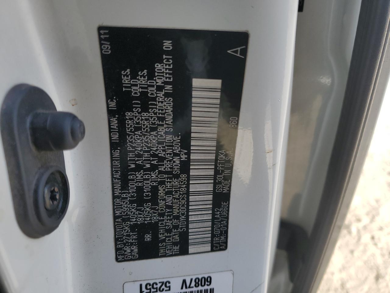 2012 Toyota Sienna - Image 13