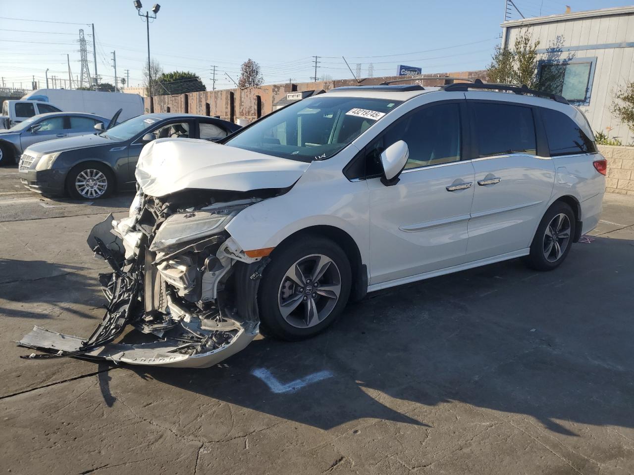 2018 Honda Odyssey Touring на продаже в Wilmington, CA - Front End