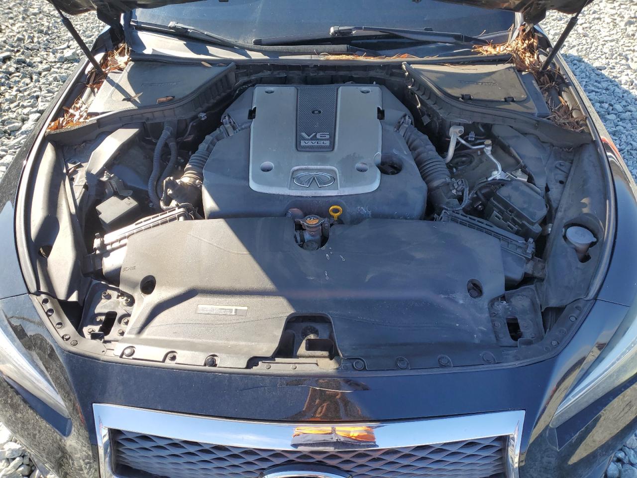 2015 Infiniti Q50 - Image 12