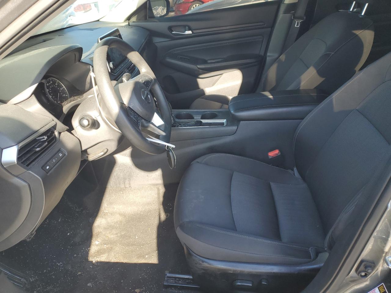 2019 Nissan Altima - Image 7