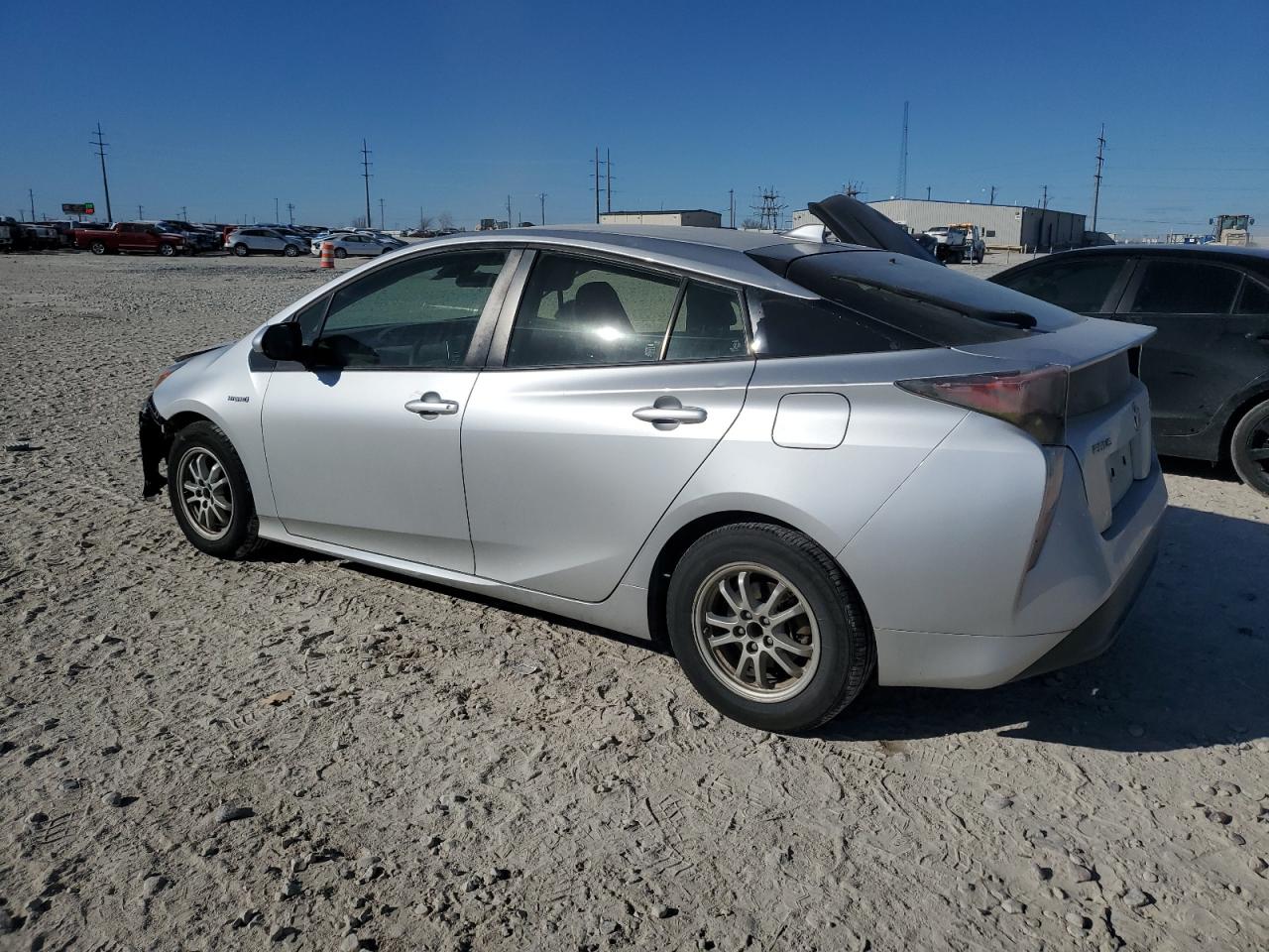 2017 Toyota Prius - Image 2