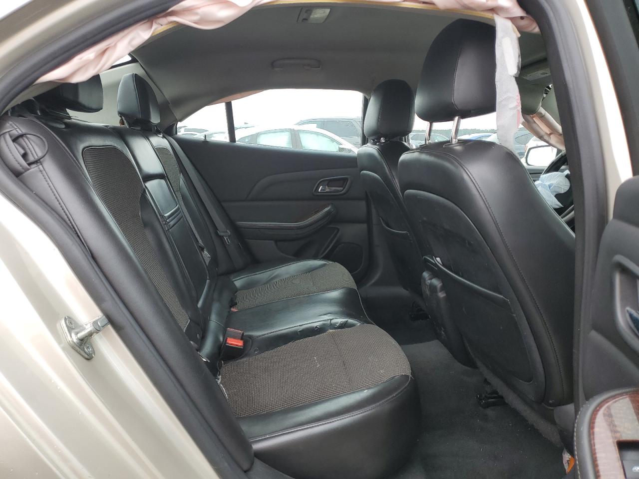 2013 Chevrolet Malibu - Image 10