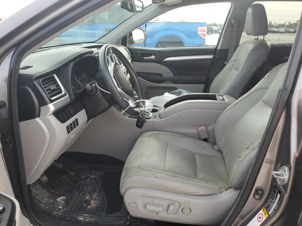 2016 Toyota Highlander - Image 7