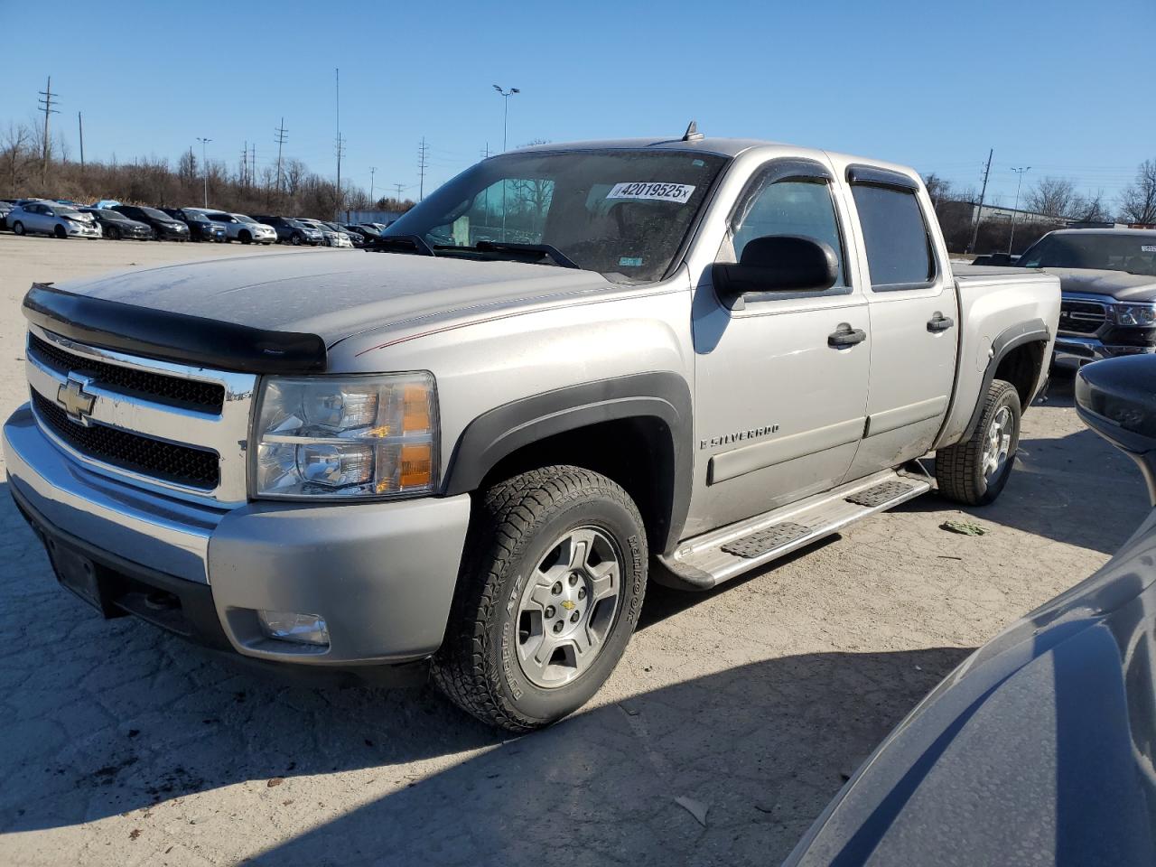 2007 Chevrolet Silverado - Image 1