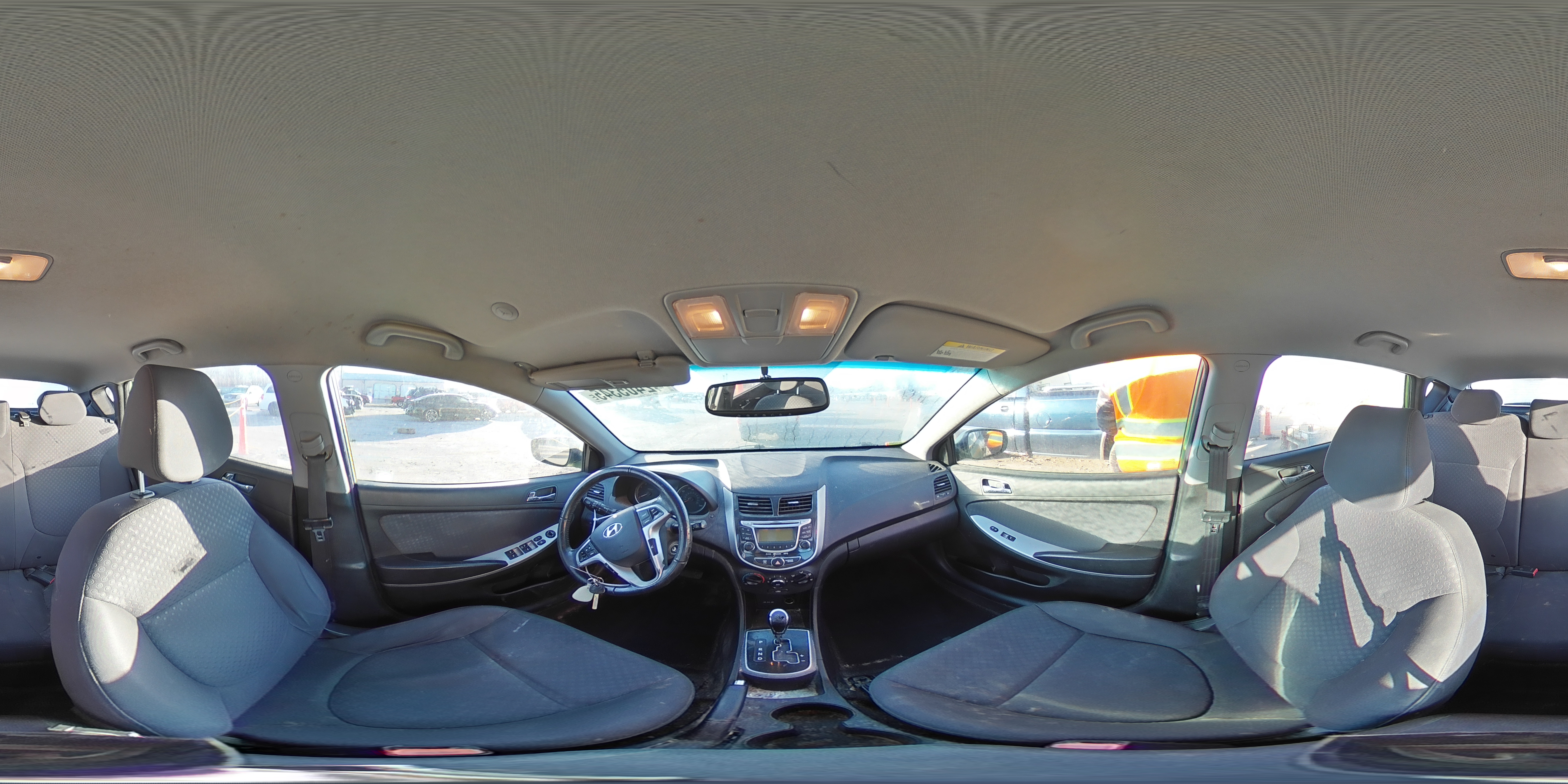 2013 Hyundai Accent - Image 14
