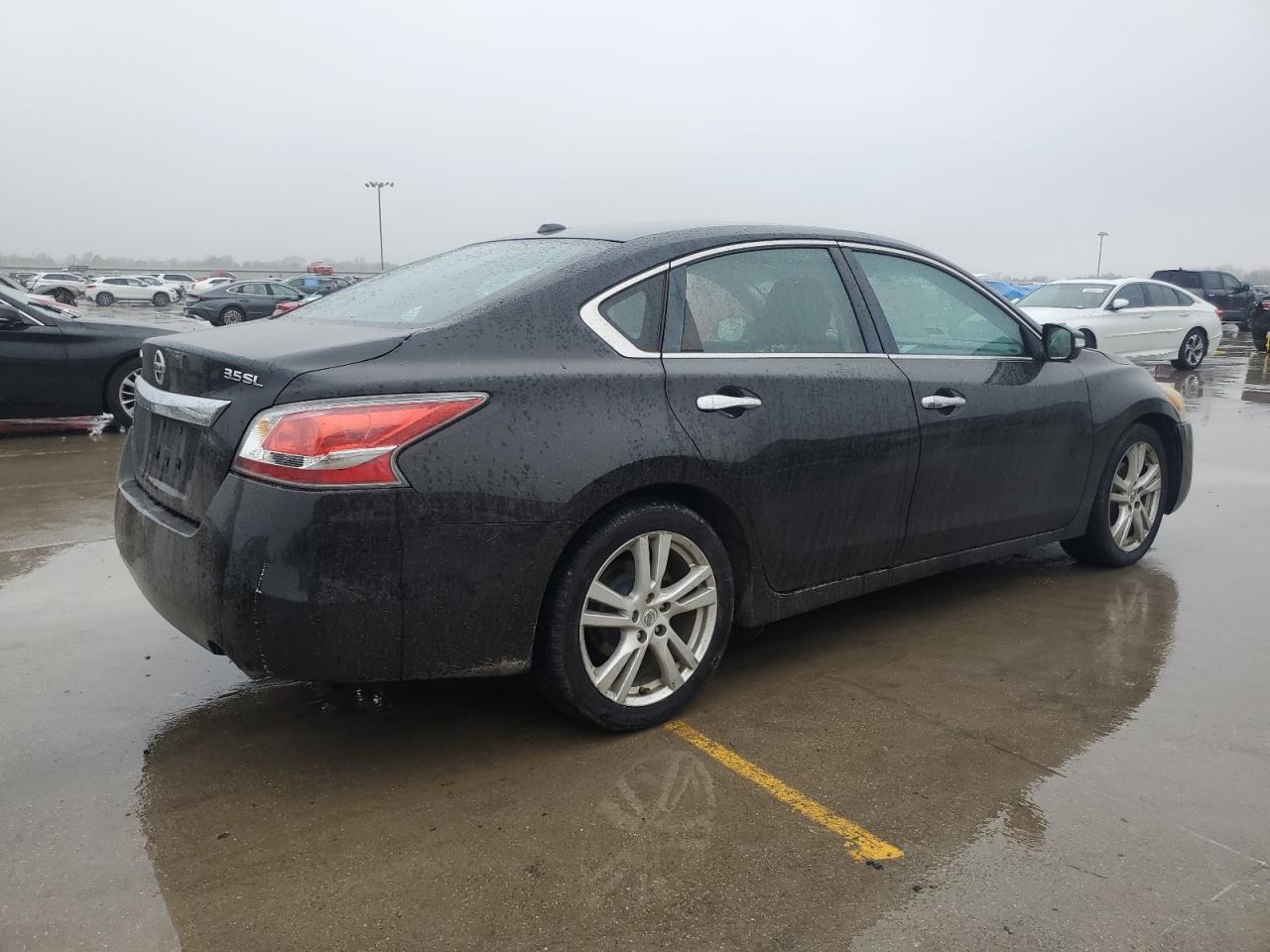 2015 Nissan Altima - Image 3
