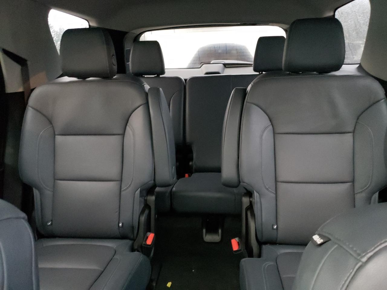 2018 Chevrolet Traverse - Image 10