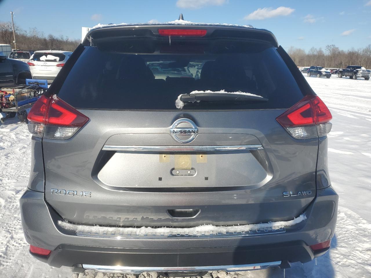 2018 Nissan Rogue - Image 6
