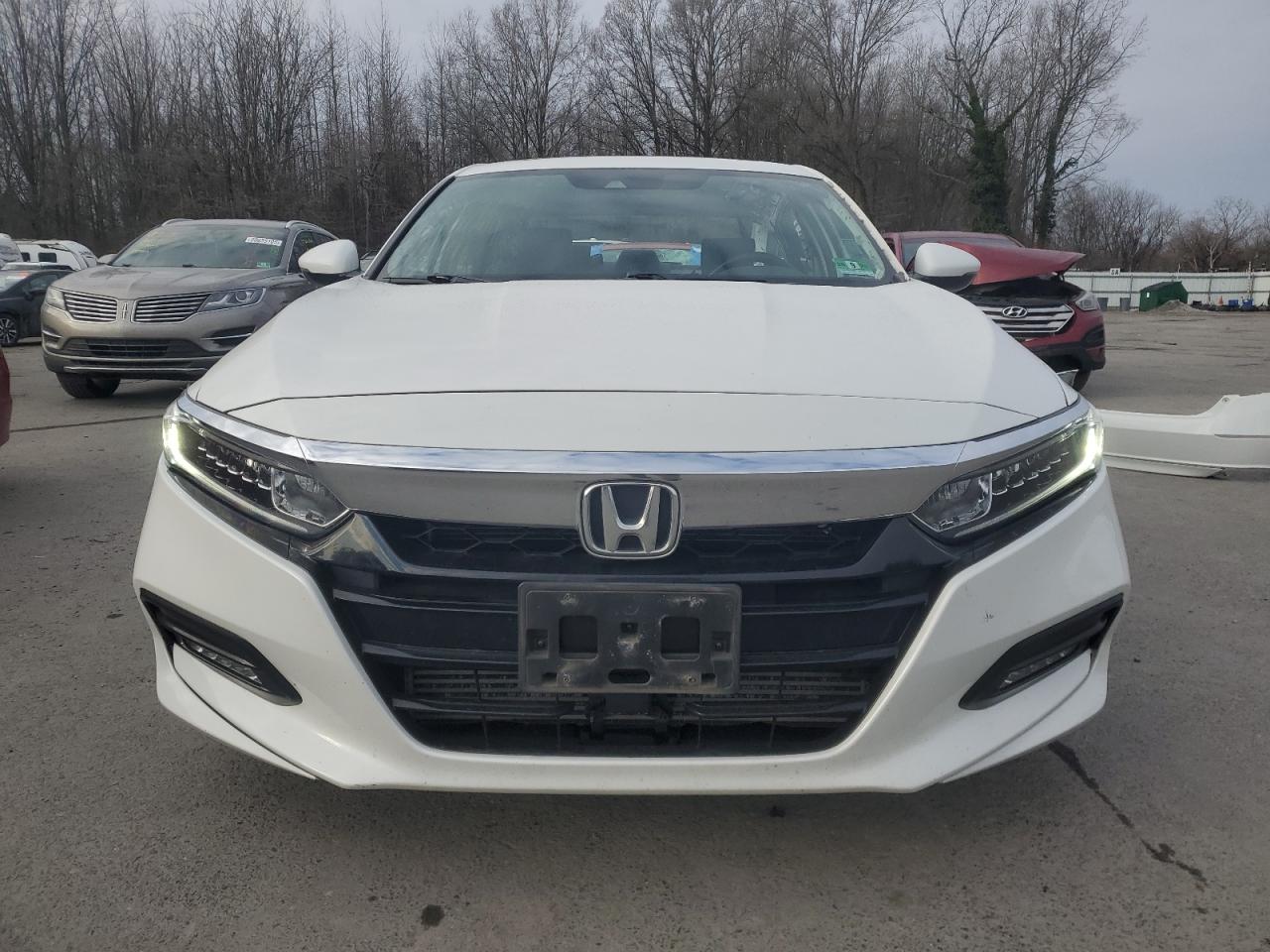 2018 Honda Accord - Image 5