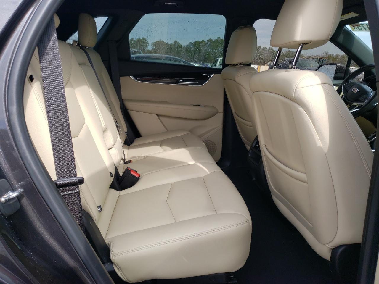 2019 Cadillac XT5 - Image 11