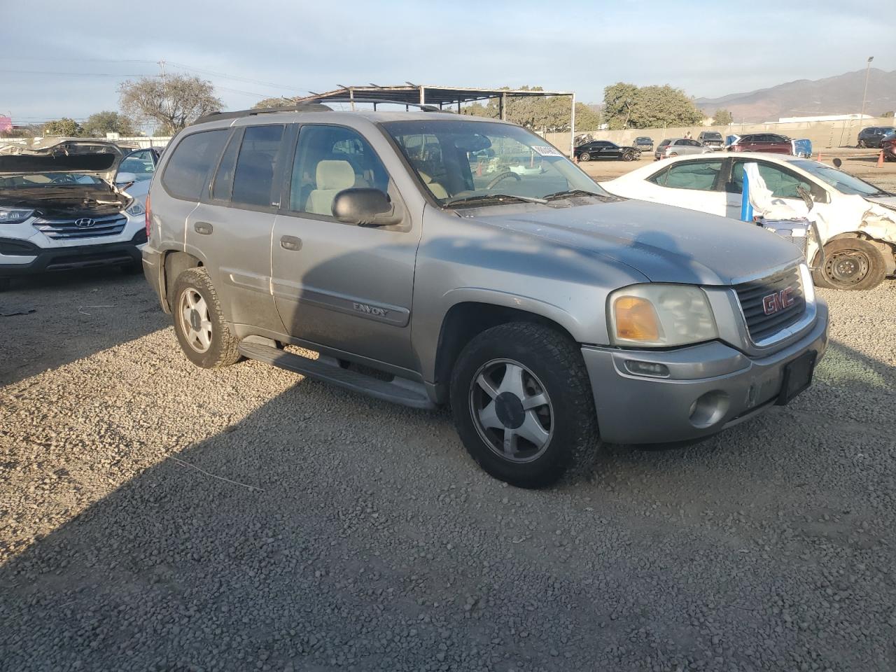 2002 GMC Envoy - Image 4