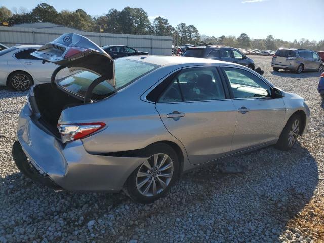  TOYOTA CAMRY 2015 Srebrny