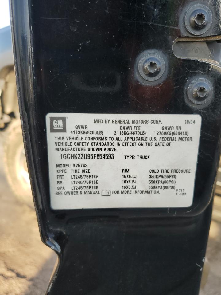 2005 Chevrolet Silverado - Image 12