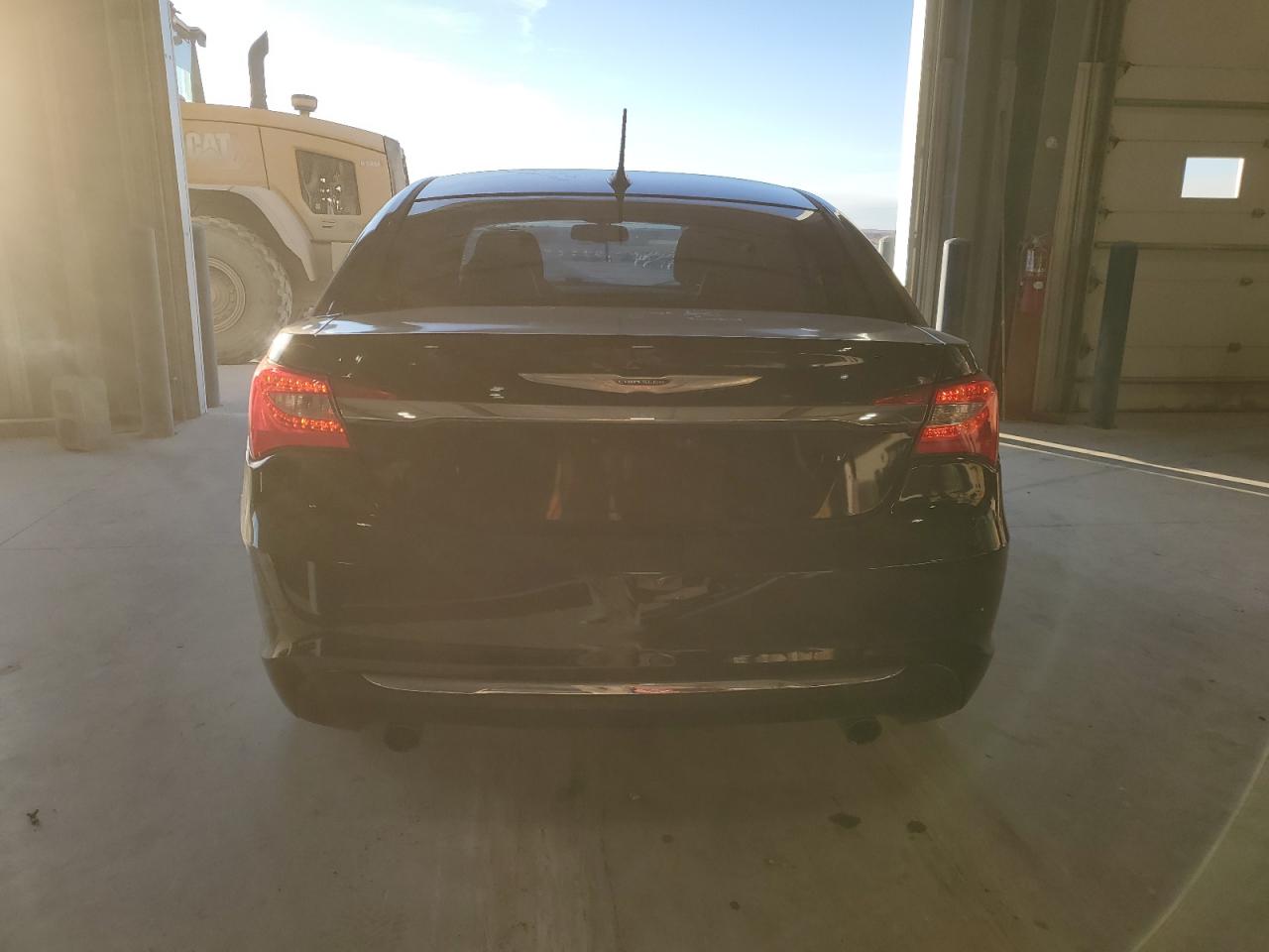 2014 Chrysler 200 - Image 6