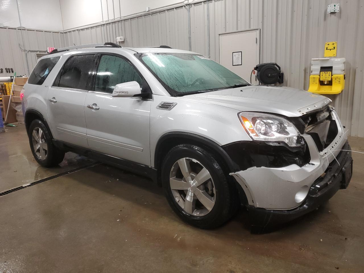 2010 GMC Acadia - Image 4