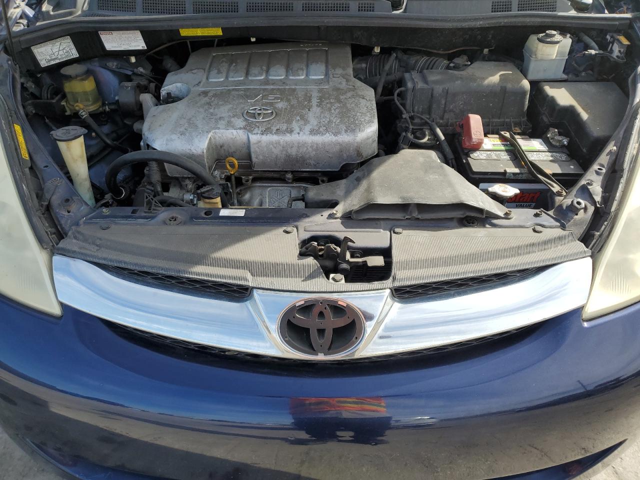 2007 Toyota Sienna - Image 12