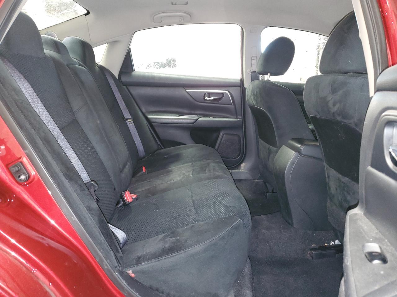 2015 Nissan Altima - Image 10