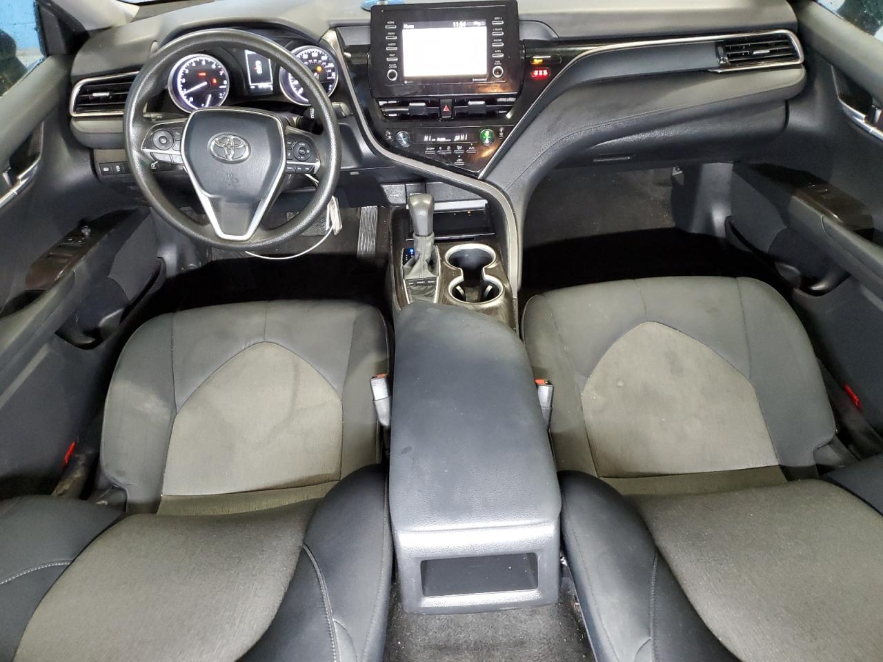 2022 Toyota Camry - Image 8