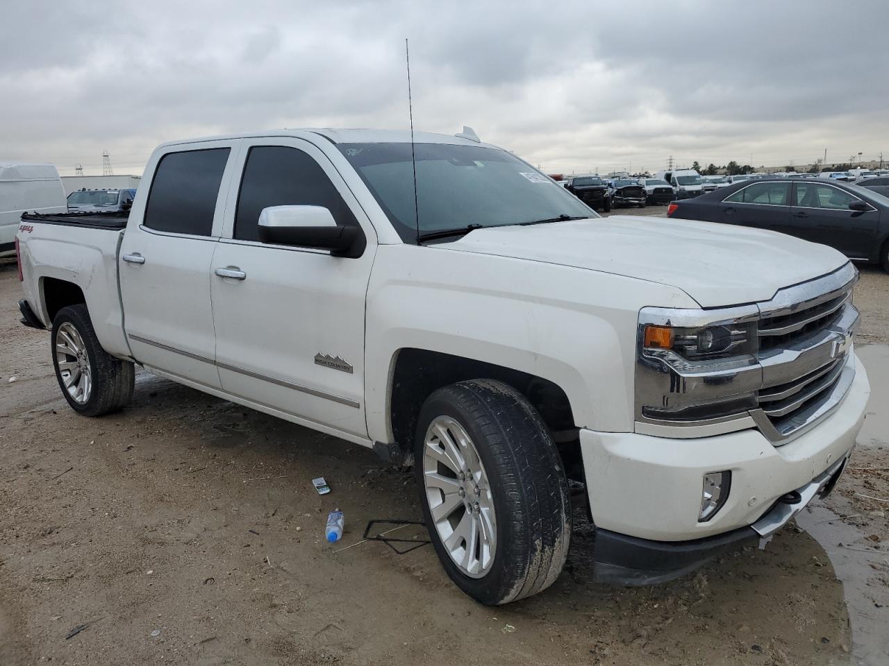 2018 Chevrolet Silverado - Image 4
