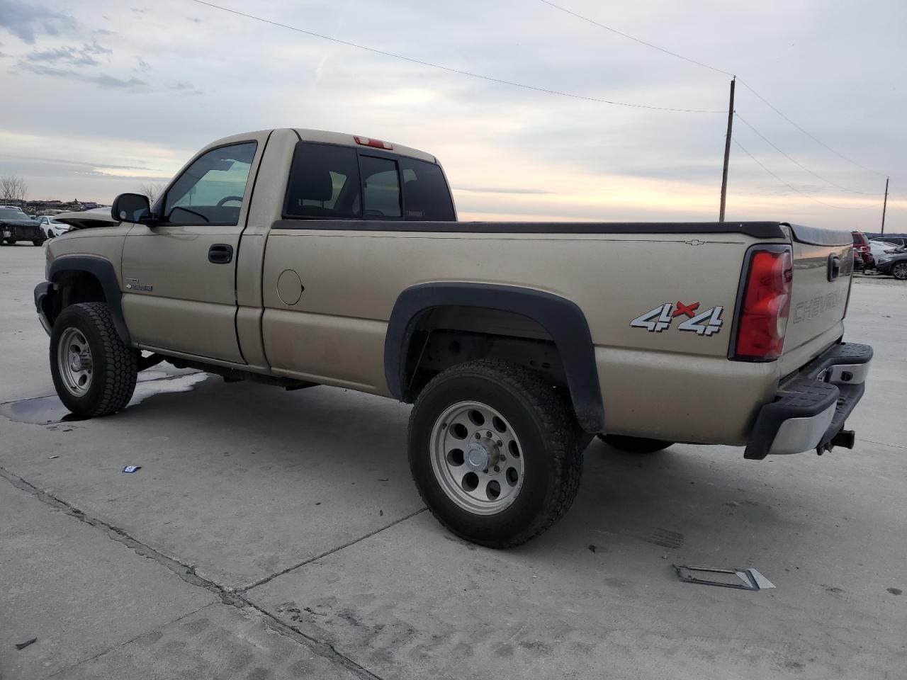 2006 Chevrolet Silverado - Image 2