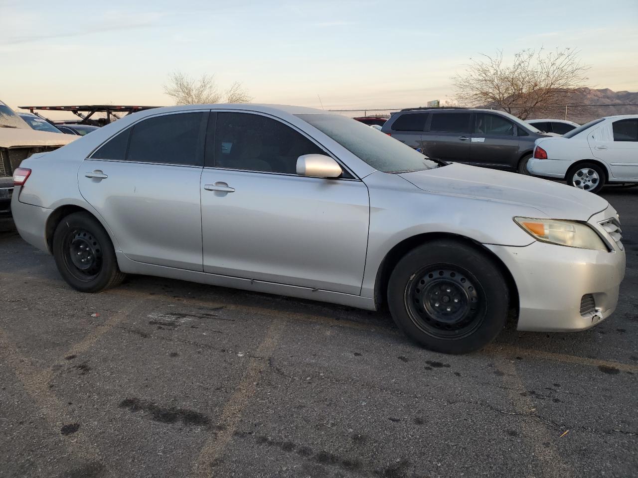 2011 Toyota Camry - Image 4