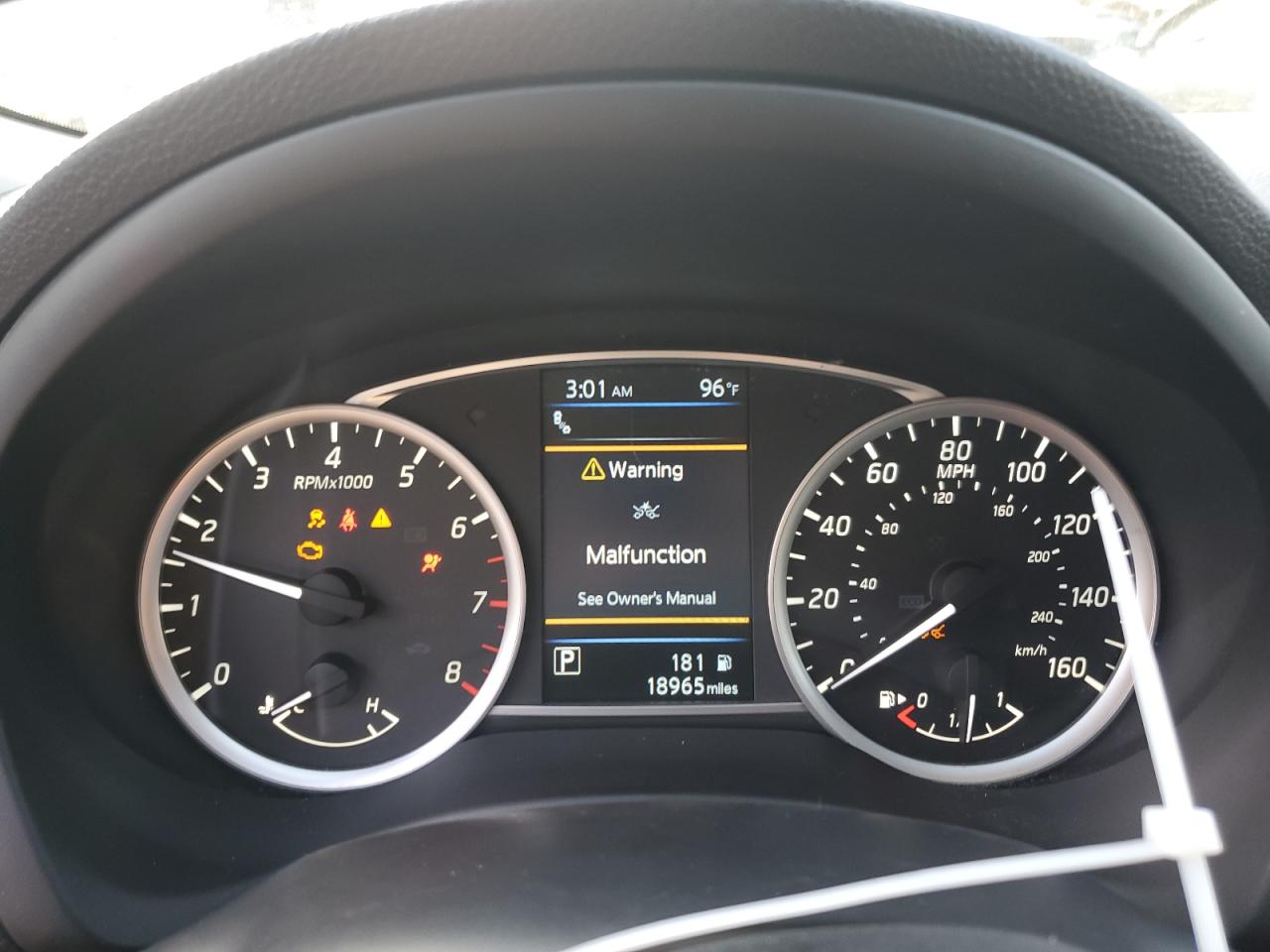 2019 Nissan Sentra - Image 9