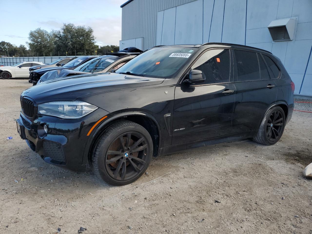 VIN 5UXKR6C52G0J82690 2016 BMW X5 no.1