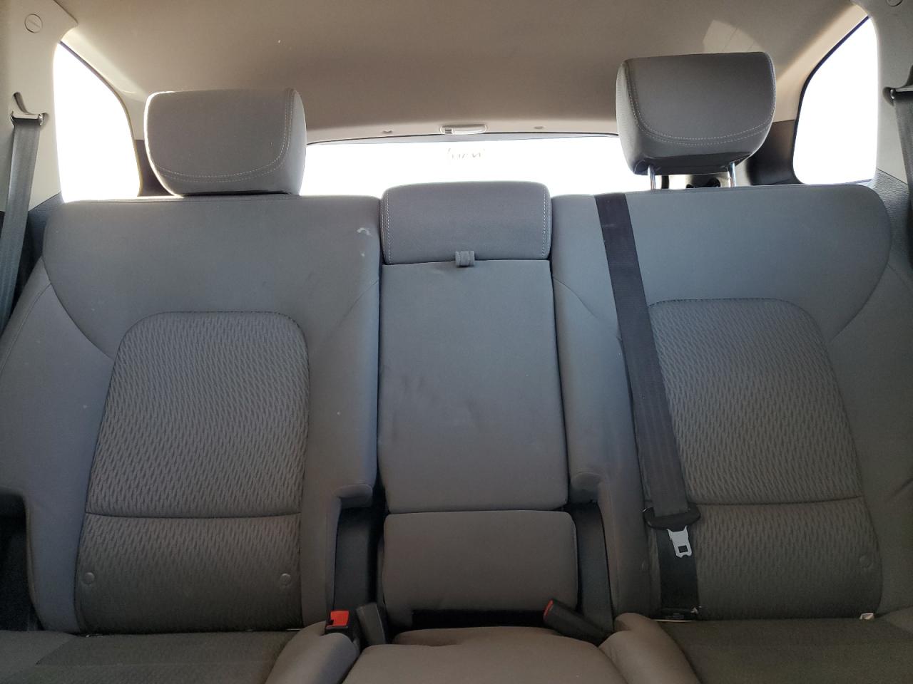 2014 Hyundai Santa Fe - Image 10
