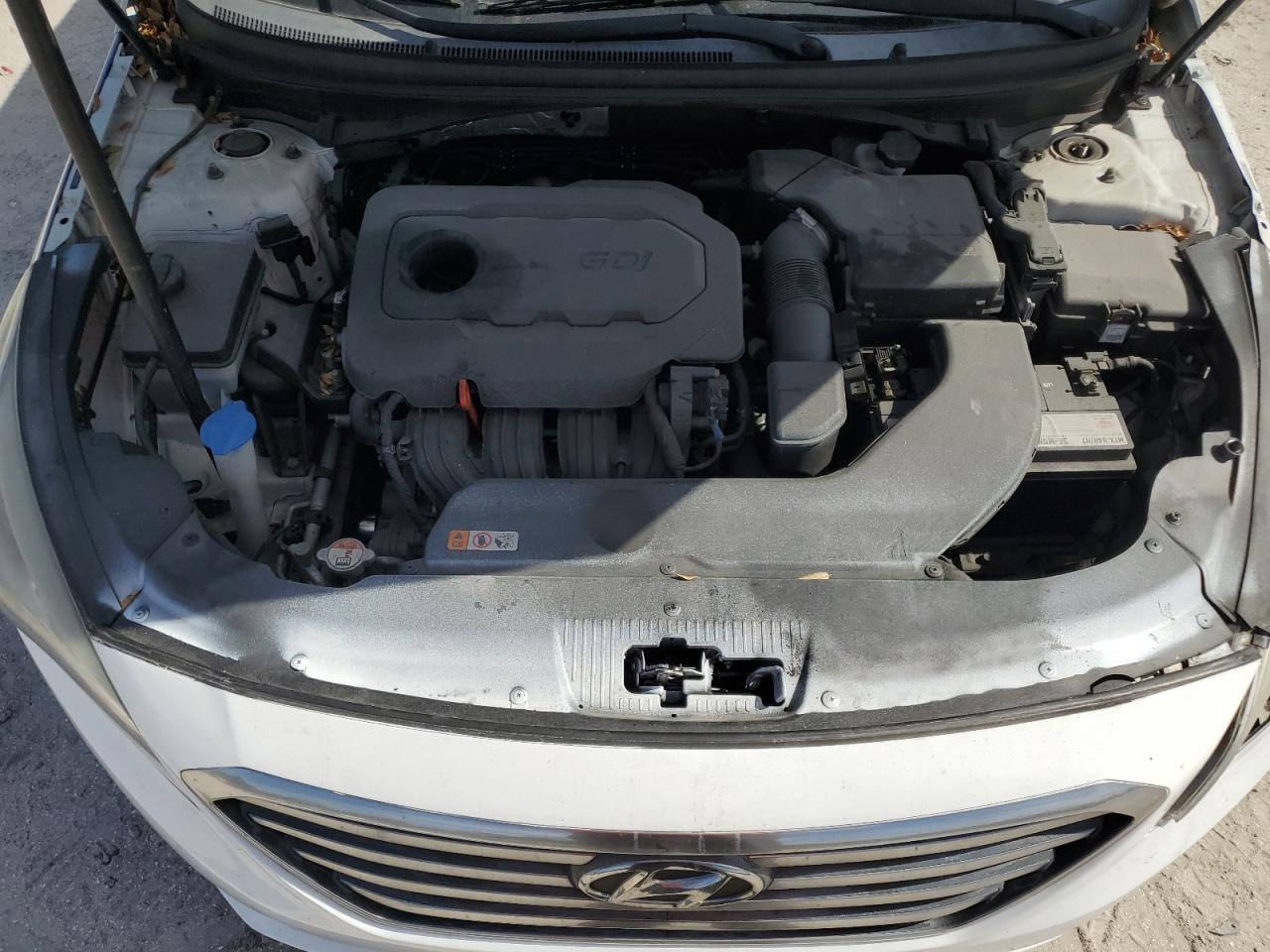 2016 Hyundai Sonata - Image 12