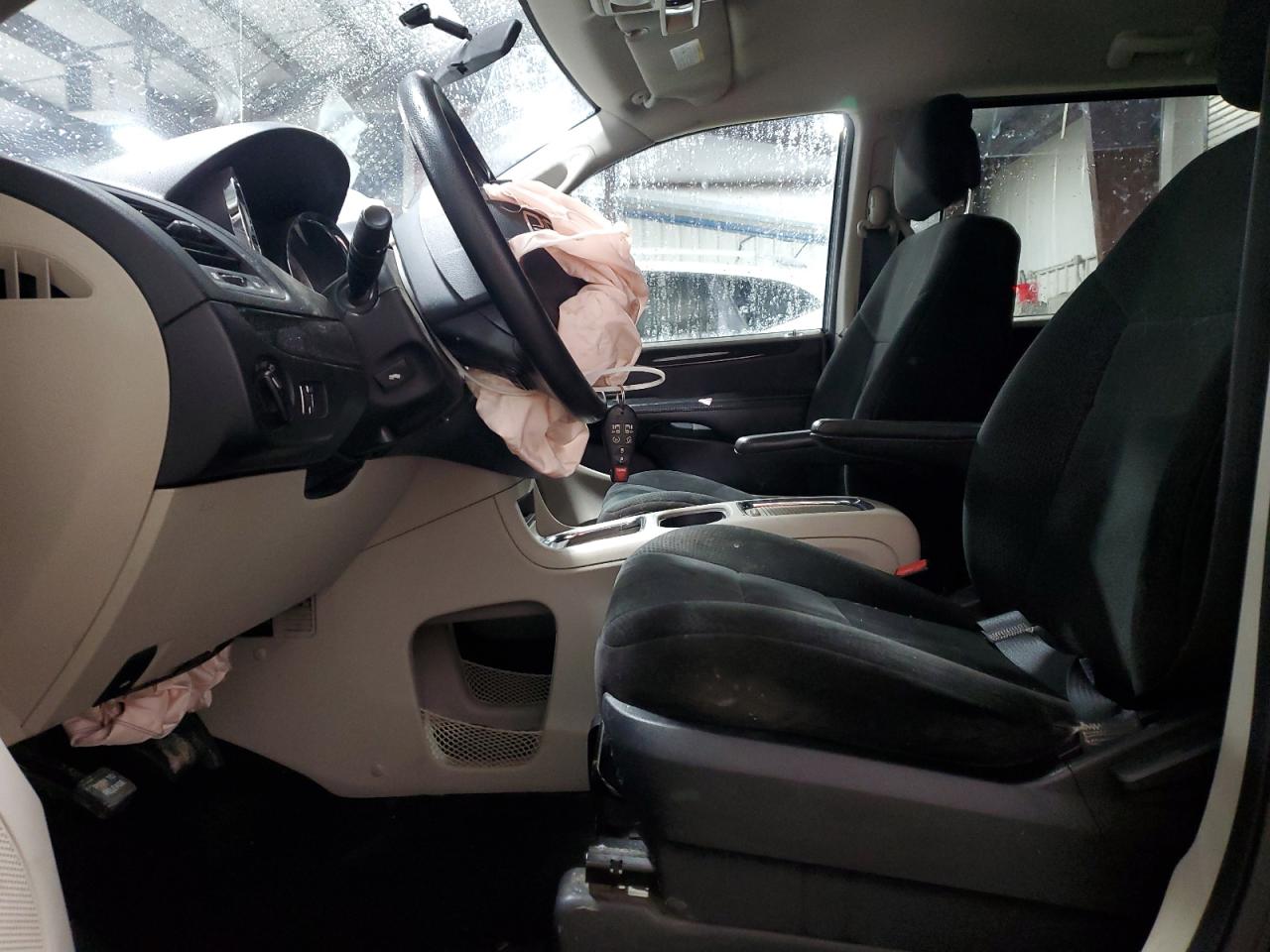 2012 Dodge Caravan - Image 7