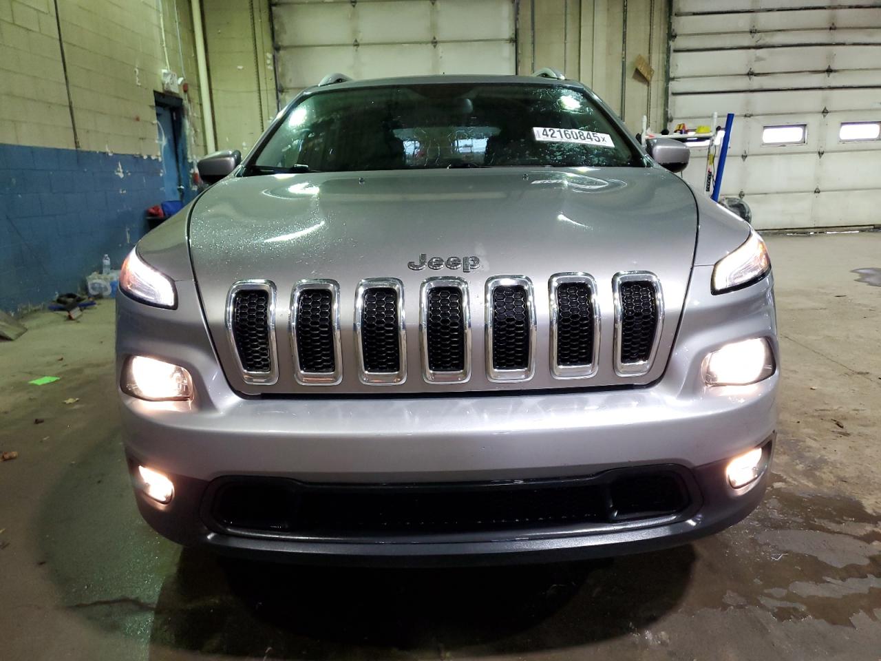 2016 Jeep Grand Cherokee - Image 5