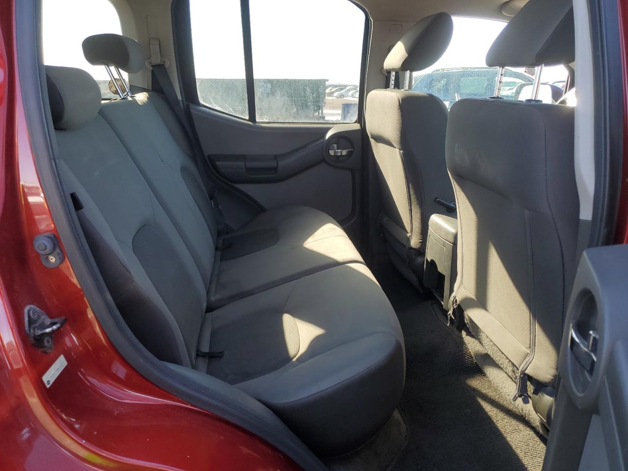 2011 Nissan XTerra - Image 11