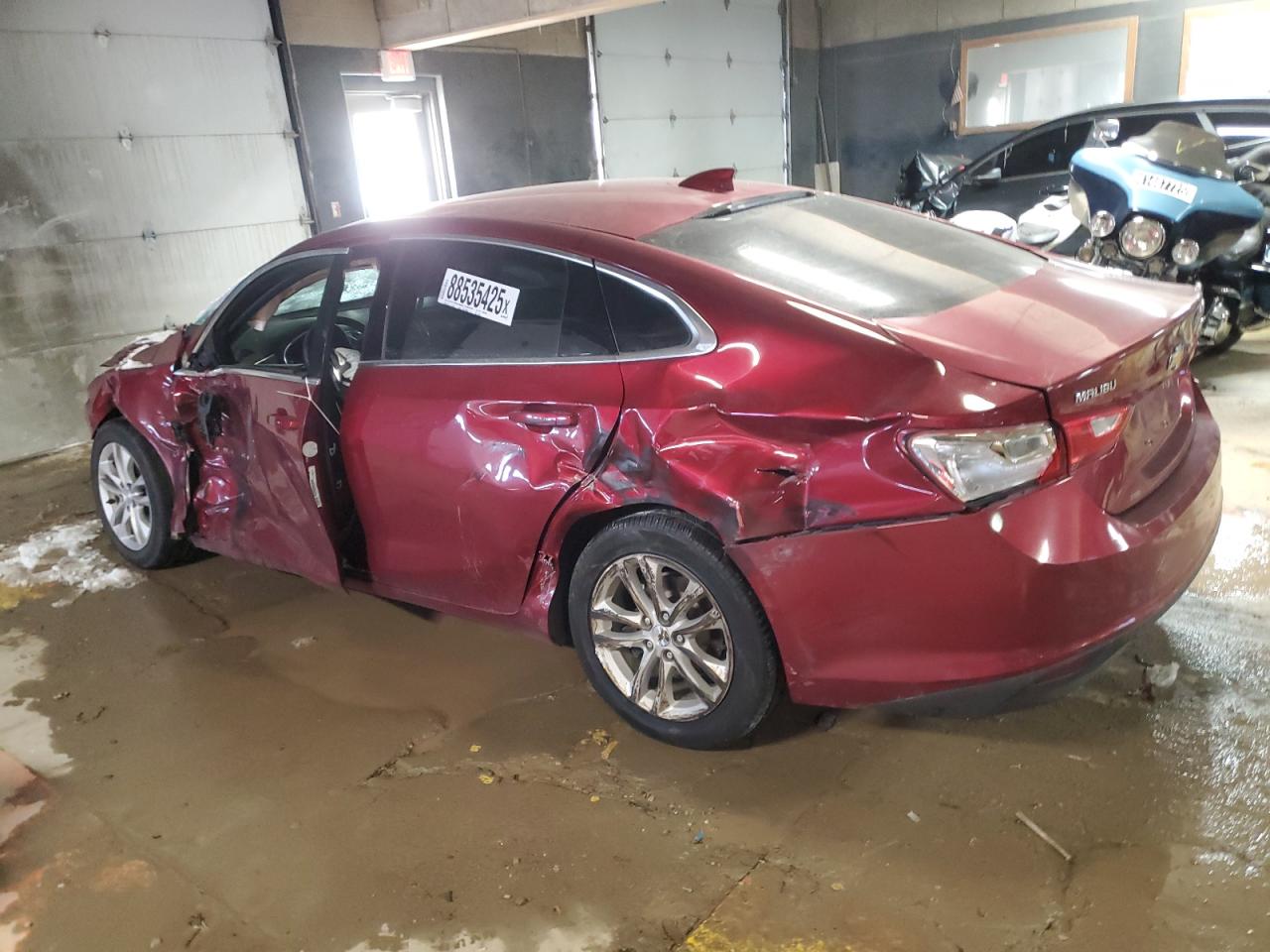 2018 Chevrolet Malibu - Image 2