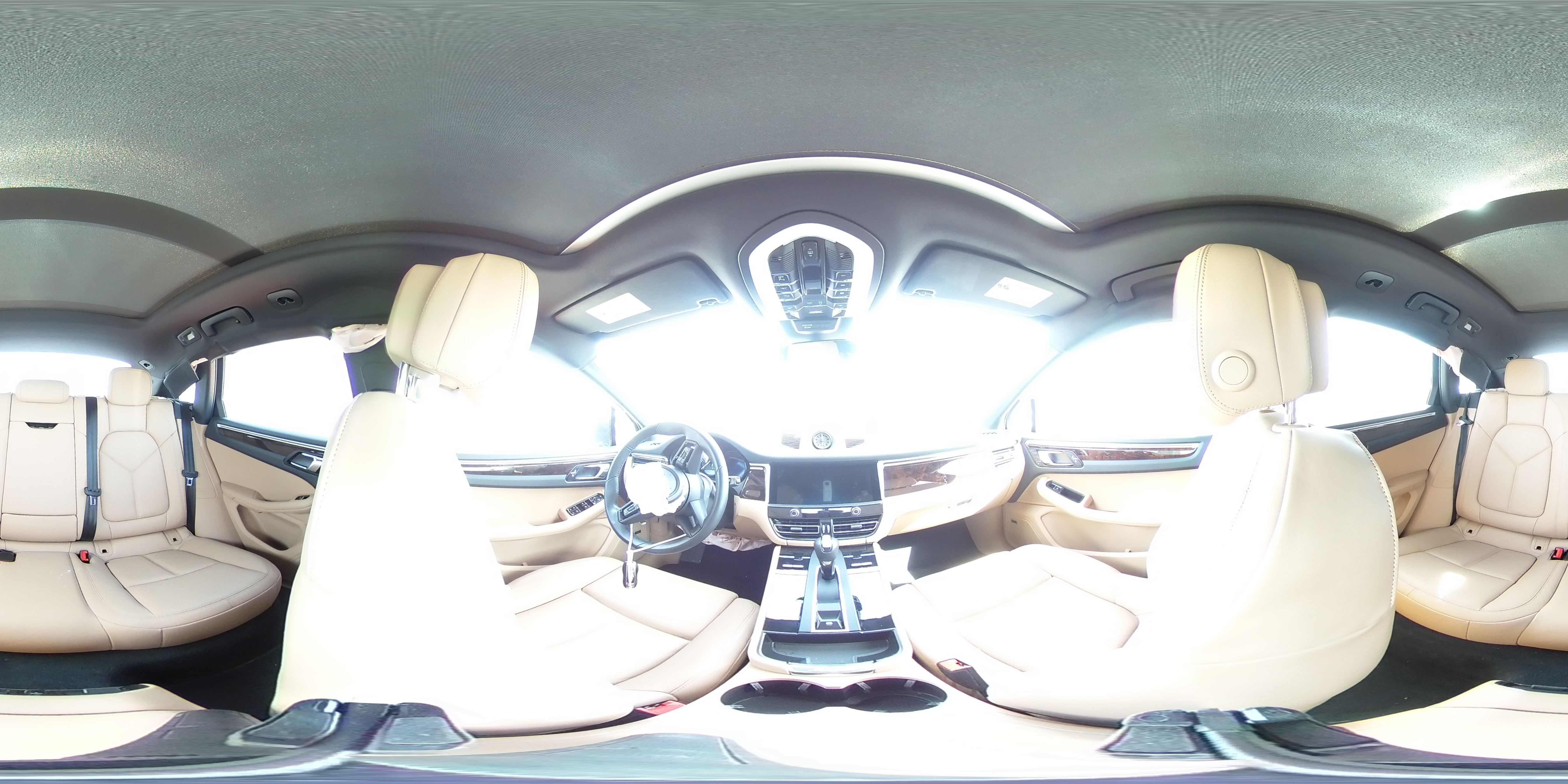 2024 Porsche Macan - Image 13