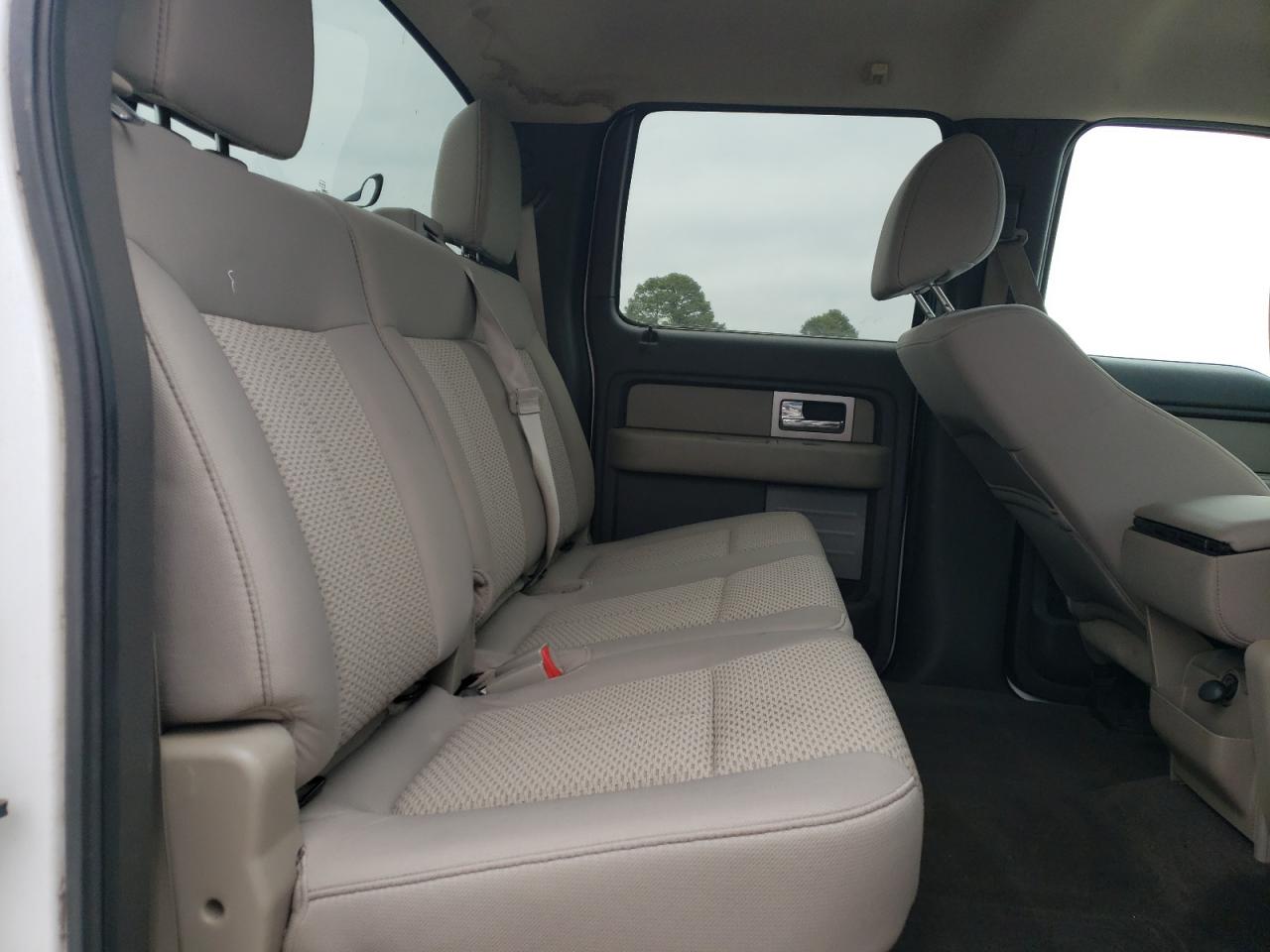 2010 Ford F-150 - Image 10