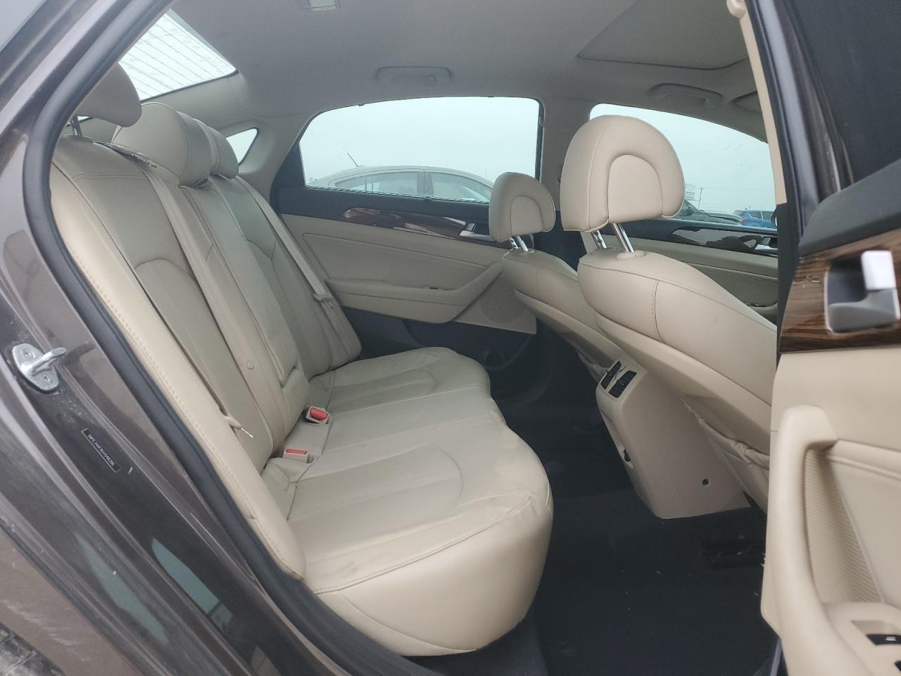 2017 Hyundai Sonata - Image 10
