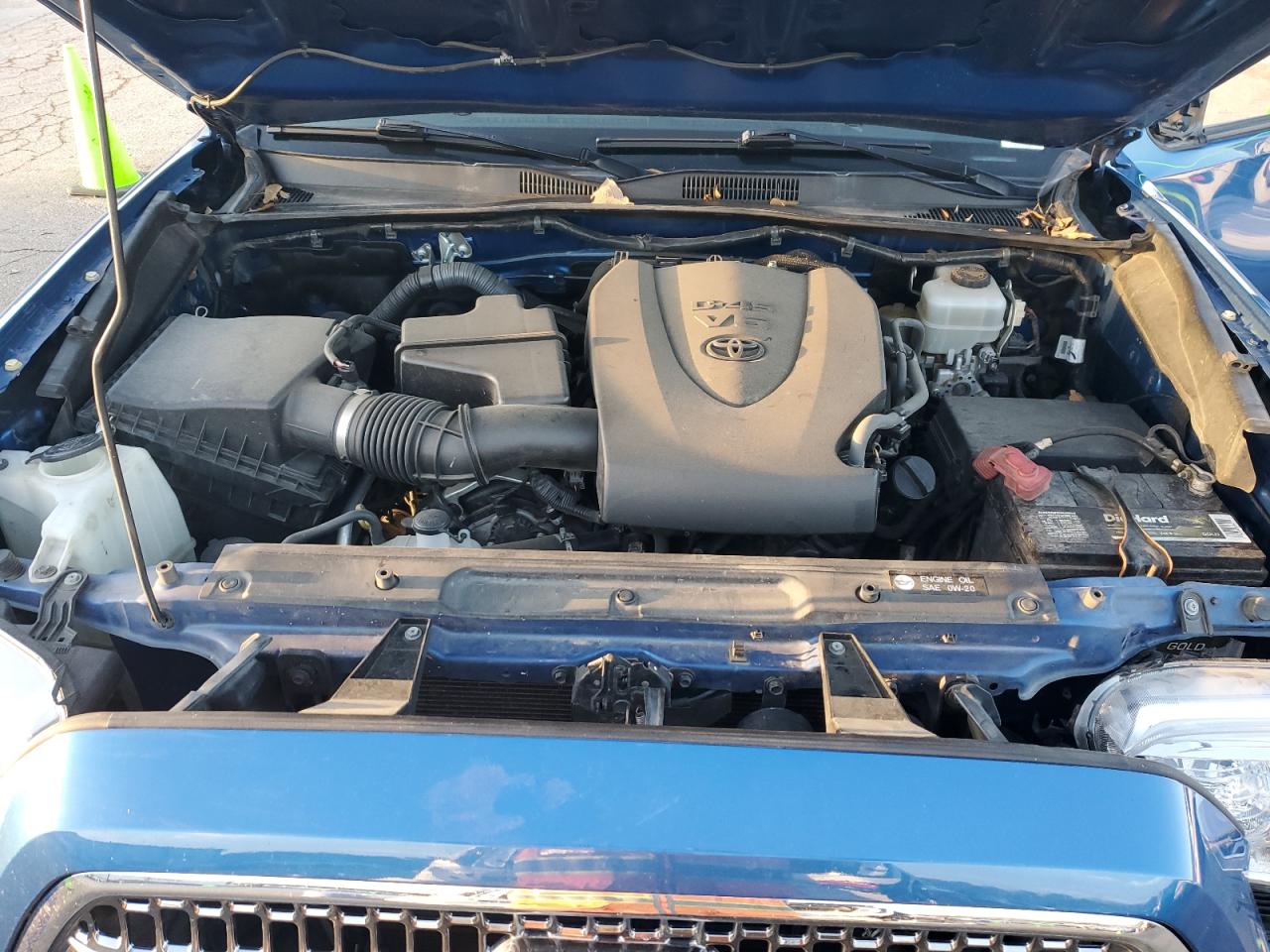 2016 Toyota Tacoma - Image 11