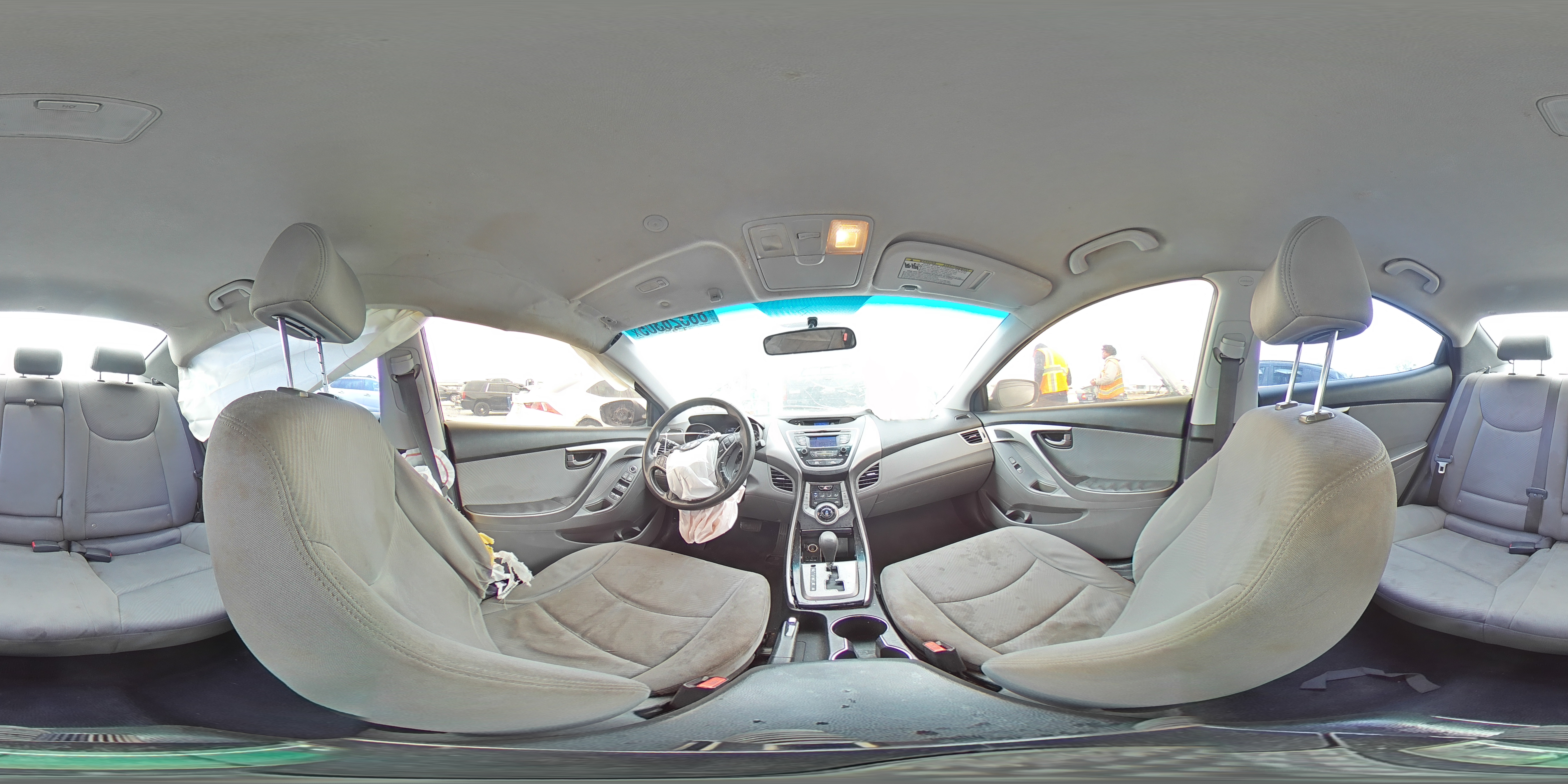2013 Hyundai Elantra - Image 12